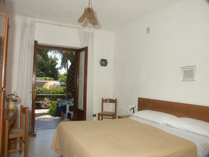 Bedroom 3, Hotel Villa Mena, Napoli