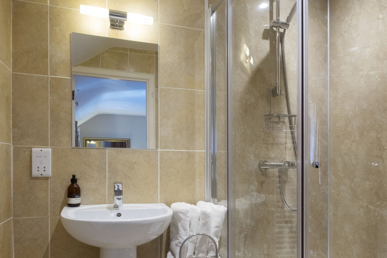Bathroom 4, The Allanton Inn, Scottish Borders