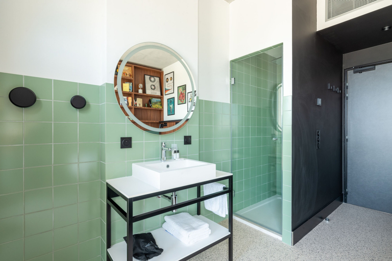 Bathroom 5, JOST Hôtel Bordeaux Centre Gare Saint Jean, Gironde