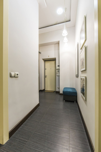 Others 3, Gorgeous Cozy Apartment at Horodetskogo, Shevchenkivs'kyi