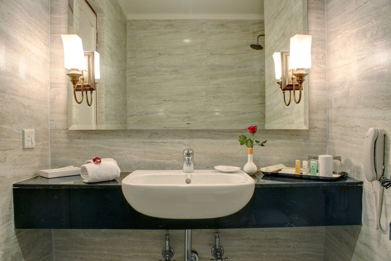 Bathroom 5, KK Royal Hotel & Convention Centre, Jaipur