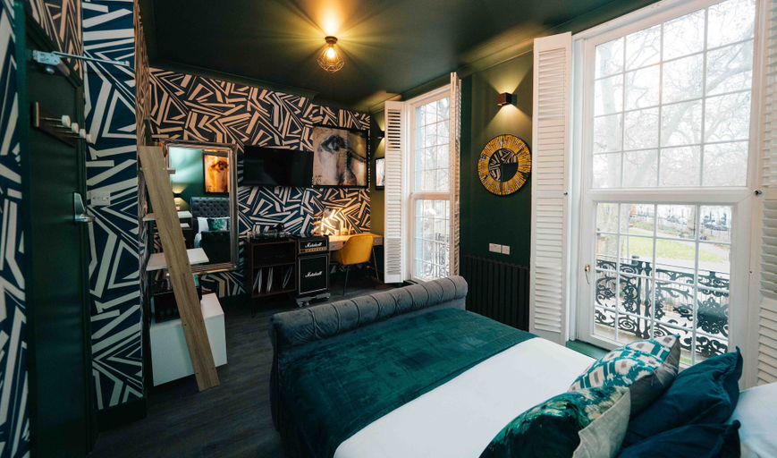 Bedroom