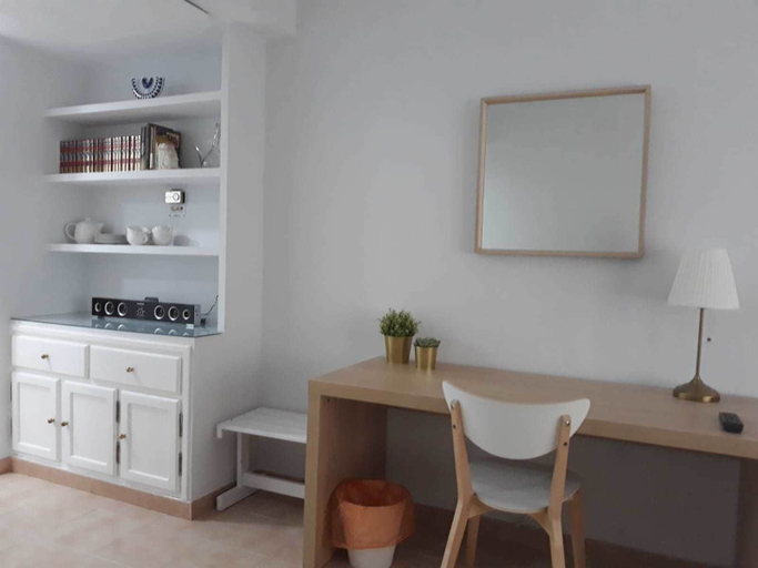 Others 4, Bonito Apartamento en Triana 102, Sevilla