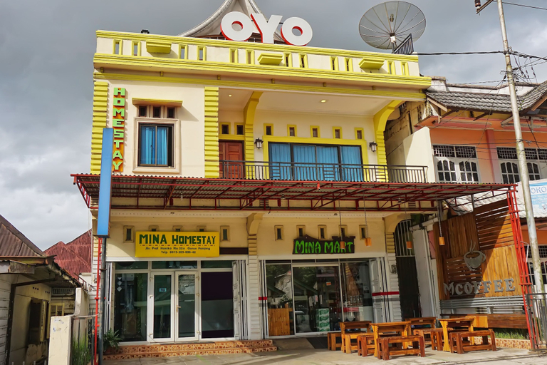 Exterior & Views 2, OYO 733 Mina Homestay, Bukittinggi