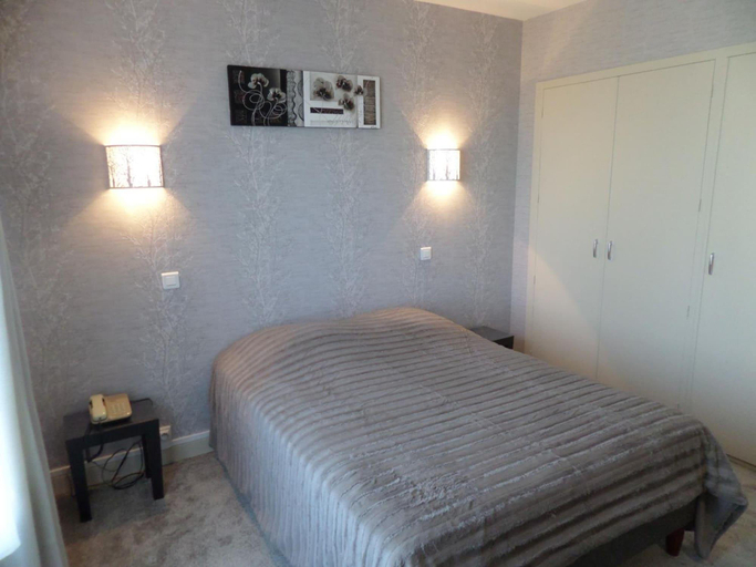 Bedroom 3, Le Lyon Vert, Allier
