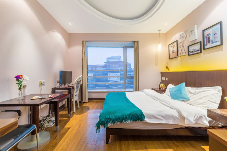 Bedroom 25
