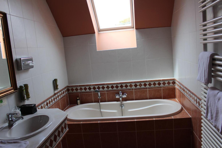 Bathroom 5, Hotel De Notelaer, Antwerpen