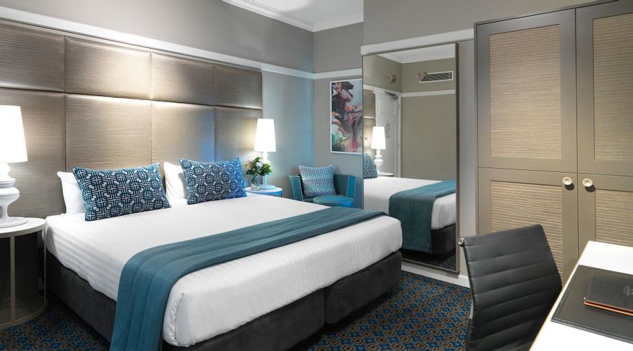 Bedroom 25