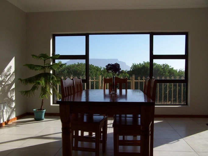 Public Area, Cape Oasis Guesthouse, City of Cape Town
