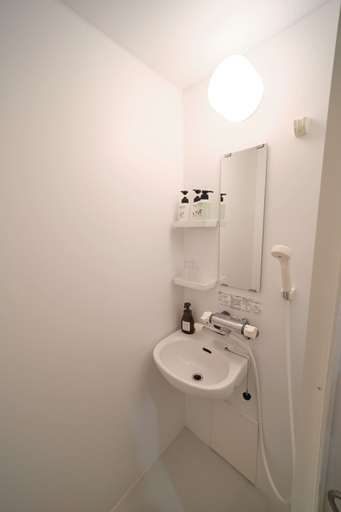 Bathroom 5, ano Hotel asakusa