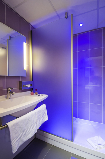 Bedroom 4, ibis Styles Bourges, Cher