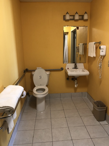 Bathroom 4, Days Inn by Wyndham Franklin, Simpson