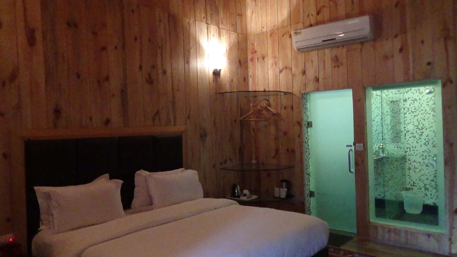 Bedroom 2, Apple Valley Resort, Kullu