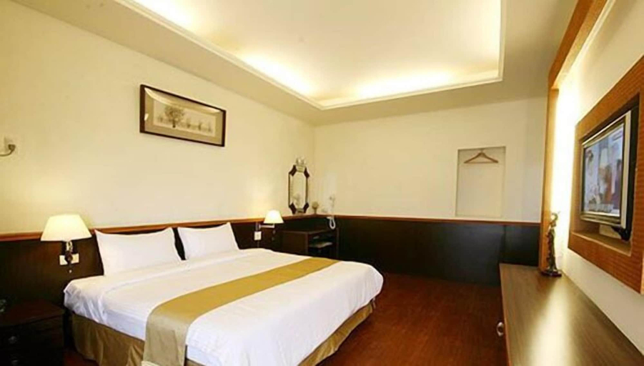 Bedroom 2, kaishing hotel, Taitung