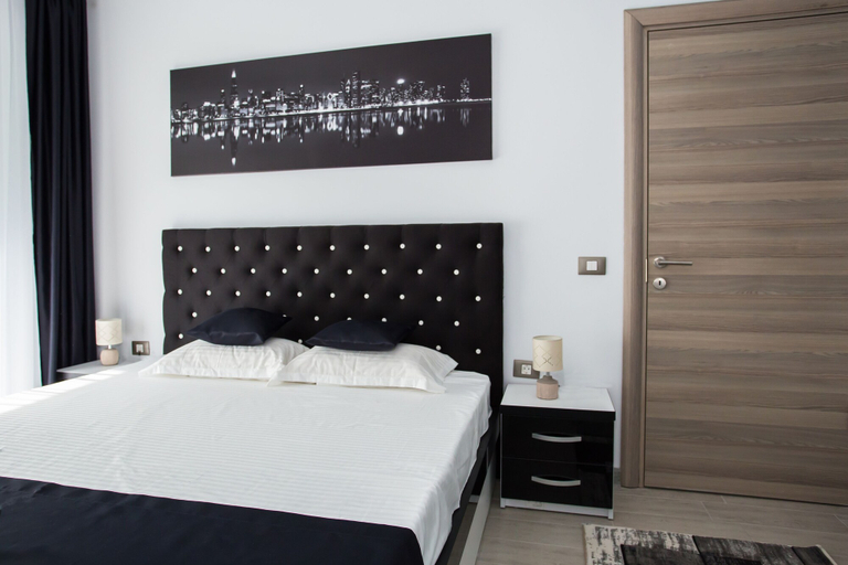Bedroom 4, Apartament Black&White, Navodari