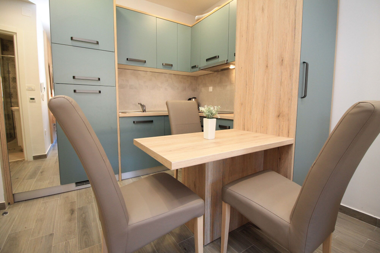Others 4, Smart Apartments Marea