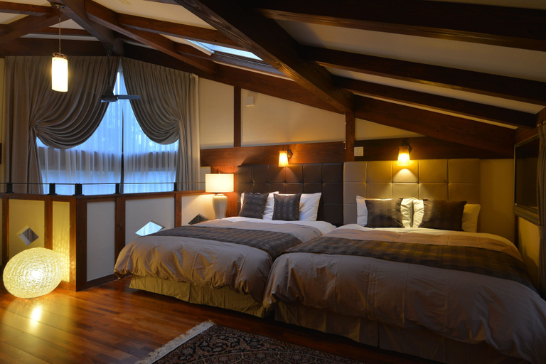 Bedroom 2, One More Time Heart, Nikkō