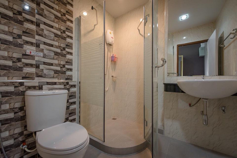 Bathroom 4, The Feeling Hotel, Muang Rayong