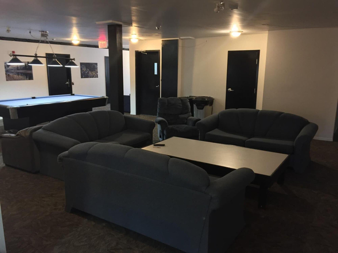 Public Area 2, Invermere Hostel, East Kootenay