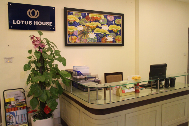 Food & Drinks, Lotus House, Cầu Giấy