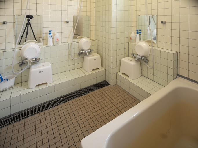 Bathroom 3, Island Hostel Rebunshiri, Rebun