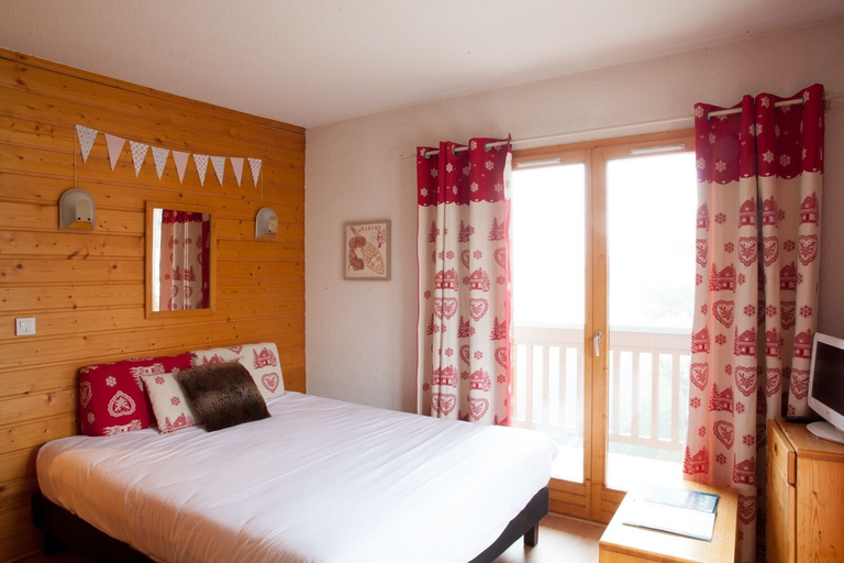Bedroom 3, Le Floralp, Haute-Savoie