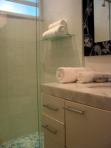 Bathroom, Etours - Luminoso 3 Quartos Ipanema Teixeira Melo, Rio de Janeiro