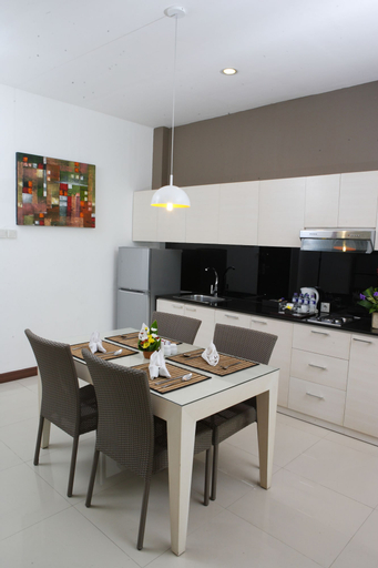 Dining Room 3