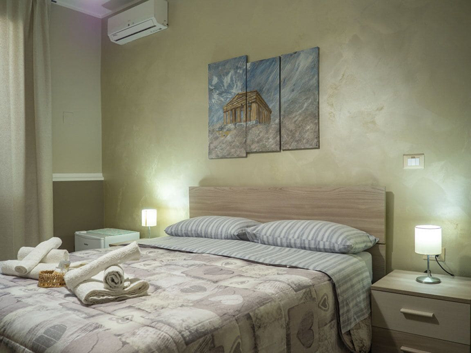 Bedroom 4, Villa Paestum, Salerno
