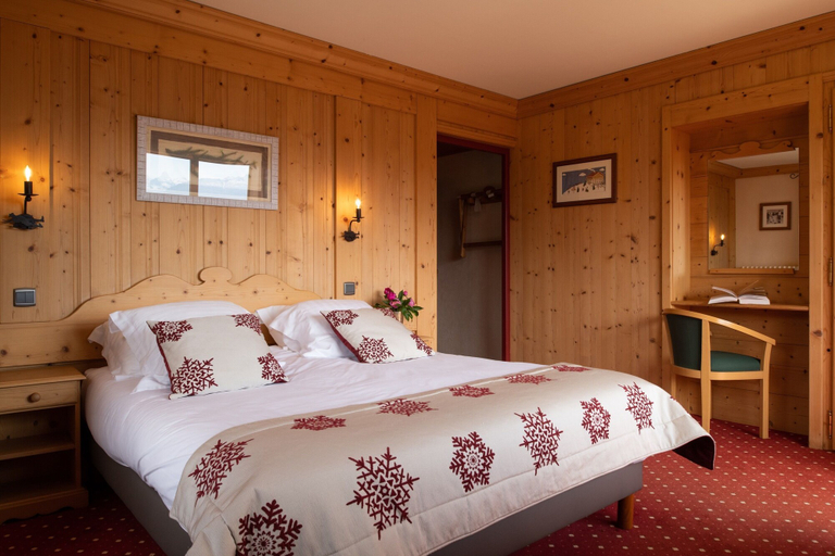 Bedroom 3, Le Chamois d'Or, Haute-Savoie