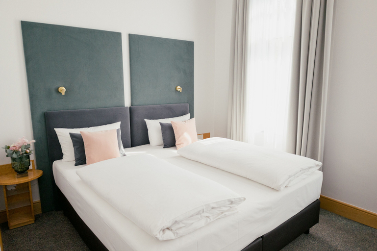 Bedroom 13