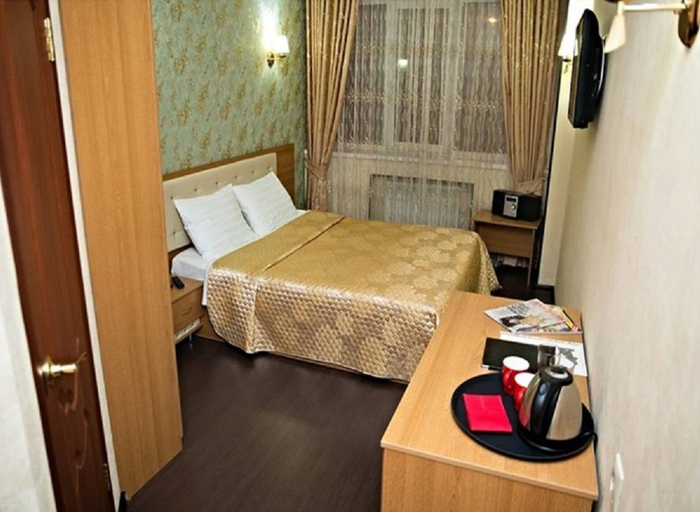 Bedroom 3, City Hotel, South-Eastern