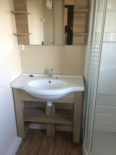 Bathroom, Camping les Naïades, Ardennes