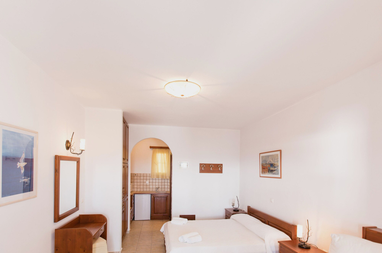 Bedroom 4, Akrotiri, South Aegean