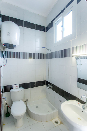 Bathroom, Lidia Hotel, Sant Katrin
