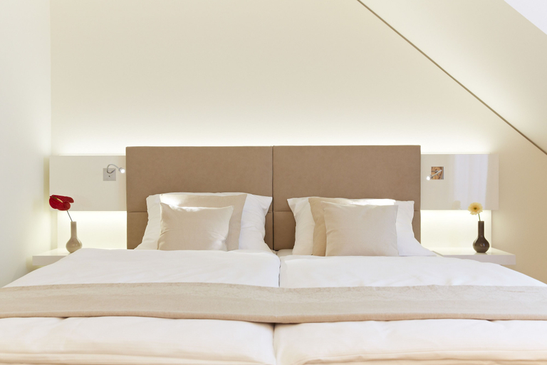Bedroom 2, Hotel Sonne, Ansbach