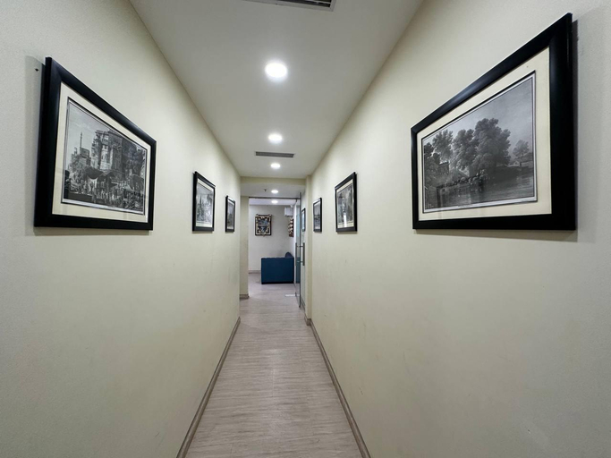 Public Area 1, Hotel Hardik Palacio, Varanasi