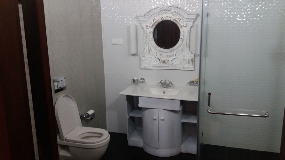 Bathroom 4, Satiana Villa Tangalle, Tangalle