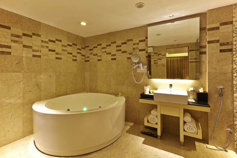 Bathroom 5, Six Seasons Hotel, Dhaka
