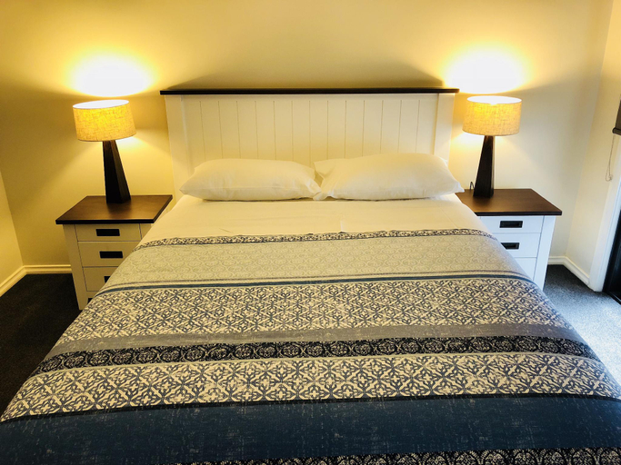 Bedroom 2, Apollo Bay Seal Apartments, Colac-Otway - South