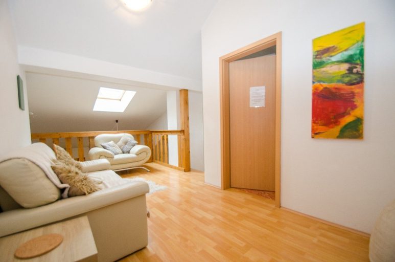 Bedroom 2, Apartment 3-room-maisonette, Zell am See