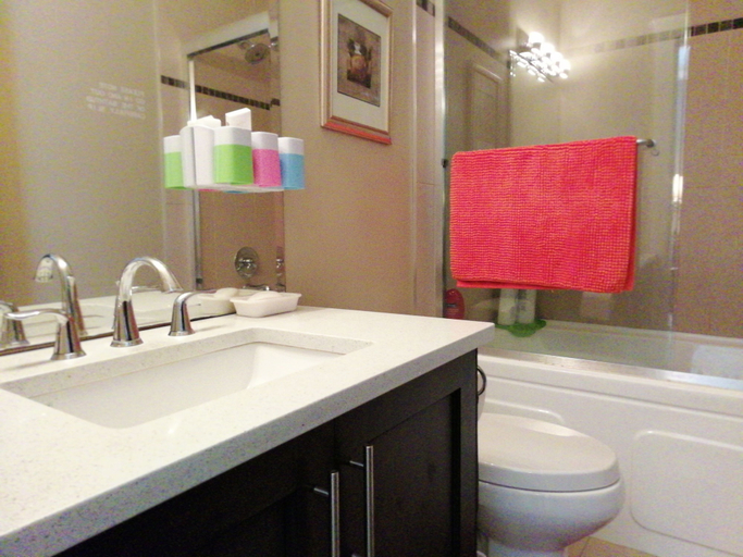 Bathroom 4, Sunny Island by White Rock B&B, Greater Vancouver