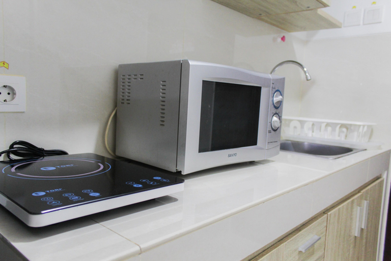 Others 4, Bright Studio Apartment at Springwood Residence, Tangerang