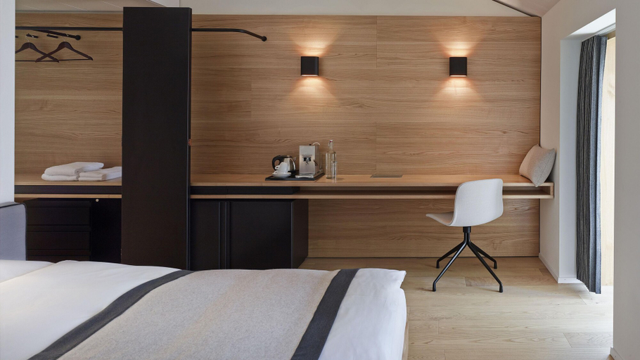 Bedroom 2, Boutique Hotel Schlossberg, Thun