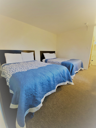 Bedroom 4, Country Place Inn And Suites, Carbon