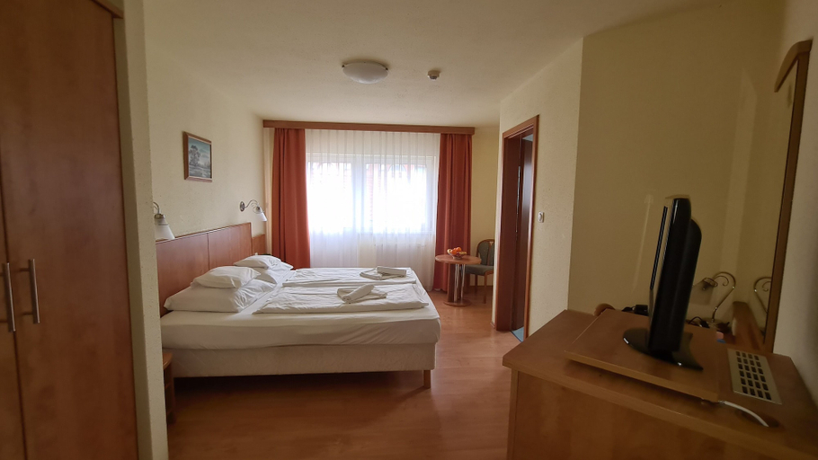 Bedroom 3, Aqua Therm Hotel, Nagykanizsai/Zalakaros
