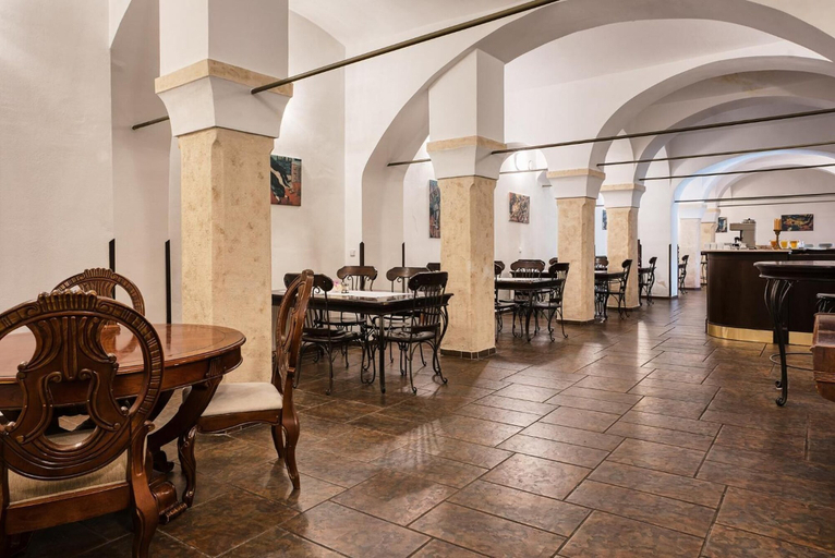 Food & Drinks 4, Hotel ROYAL, Chomutov