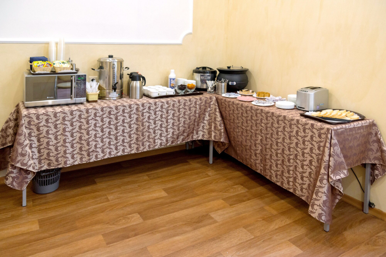 Food & Drinks 3, RA Nevsky 44, Sankt-Peterburg gorsovet