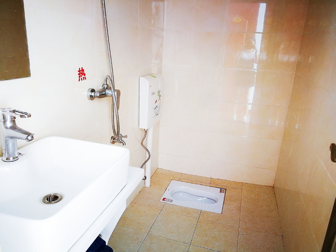 Bathroom 3, DONG JIANG HU XIANG CUN DA WAN CAI Hotel, Chenzhou