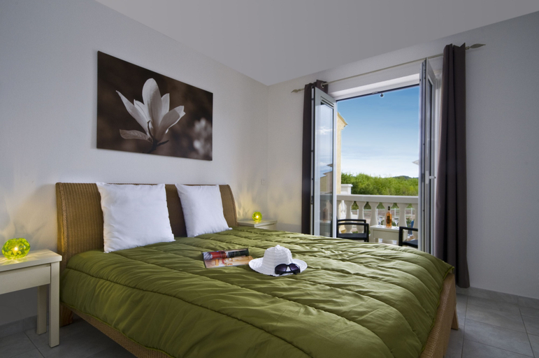 Bedroom 4, Domaine du Clos des Oliviers, Var